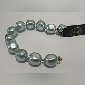 Monet costume bead Bracelet
